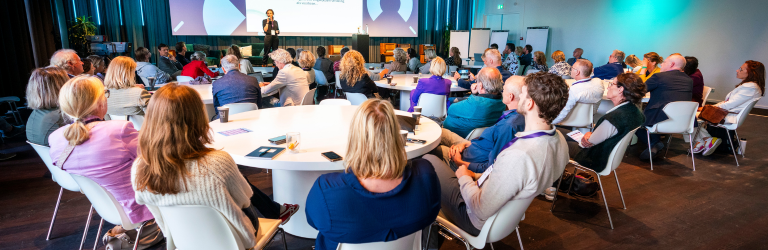 Foto van een sessie over financiën onderwijsregio